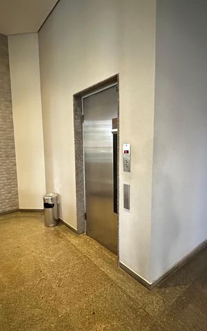 Apartamento à venda com 162m², 3 quartos e 2 vagas Apartamento à venda com 162m², 3 quartos e 2 vagasHall de entrada