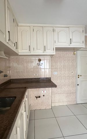 Apartamento à venda com 162m², 3 quartos e 2 vagas Apartamento à venda com 162m², 3 quartos e 2 vagasCozinha