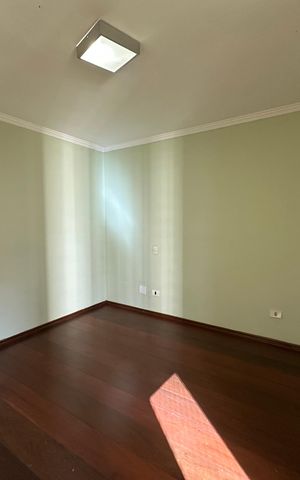 Apartamento à venda com 162m², 3 quartos e 2 vagas Apartamento à venda com 162m², 3 quartos e 2 vagasSuíte