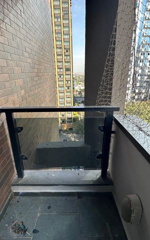 Apartamento à venda com 162m², 3 quartos e 2 vagas Apartamento à venda com 162m², 3 quartos e 2 vagasVaranda