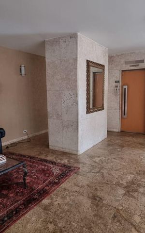 Apartamento para alugar com 240m², 4 quartos e 2 vagas Apartamento para alugar com 240m², 4 quartos e 2 vagasÁrea comum