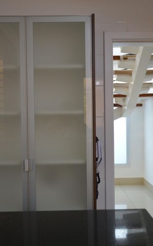 Casa de condomínio para alugar com 222m², 3 quartos e 4 vagasCozinha