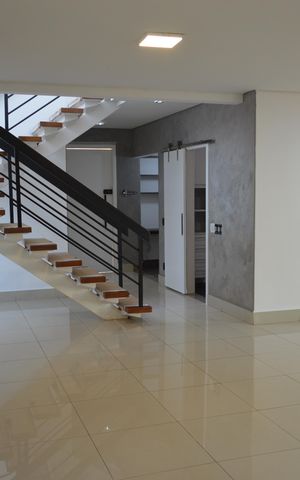 Casa de condomínio para alugar com 222m², 3 quartos e 4 vagasSala