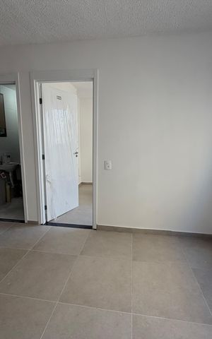 Apartamento para alugar com 33m², 2 quartos e sem vaga Apartamento para alugar com 33m², 2 quartos e sem vagaSala/cozinha