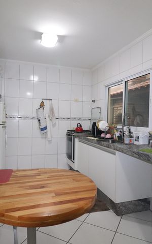 Casa à venda com 148m², 3 quartos e 3 vagasCozinha