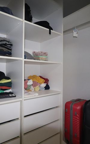 Casa à venda com 148m², 3 quartos e 3 vagasCloset Quarto 1 suíte