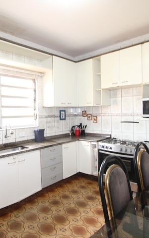 Casa à venda com 390m², 3 quartos e 3 vagasCozinha 1