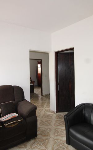 Casa à venda com 390m², 3 quartos e 3 vagasSala 2