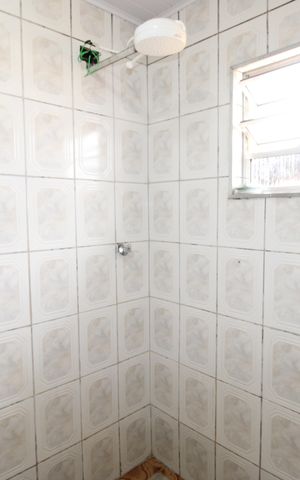 Casa à venda com 390m², 3 quartos e 3 vagasBanheiro 1