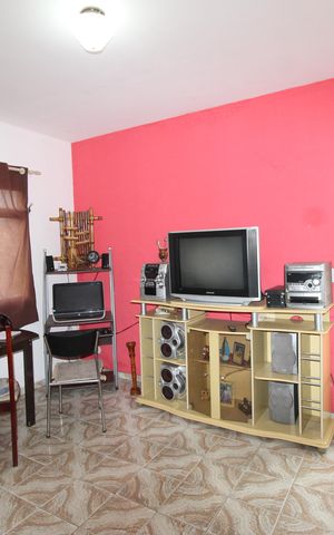 Casa à venda com 390m², 3 quartos e 3 vagasSala 2