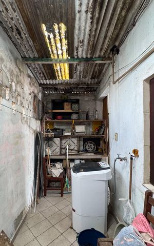 Casa à venda com 112m², 2 quartos e 2 vagas Casa à venda com 112m², 2 quartos e 2 vagasÁrea de Serviço