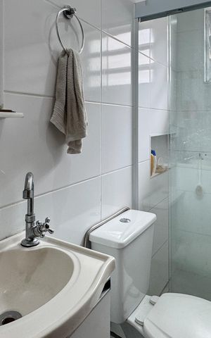 Casa à venda com 112m², 2 quartos e 2 vagas Casa à venda com 112m², 2 quartos e 2 vagasBanheiro Social