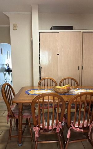 Casa à venda com 196m², 3 quartos e 2 vagas
