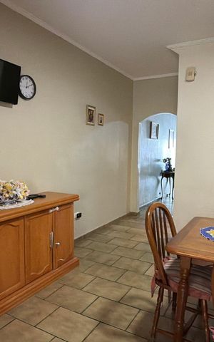 Casa à venda com 196m², 3 quartos e 2 vagas