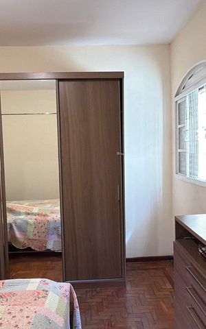 Casa à venda com 196m², 3 quartos e 2 vagas