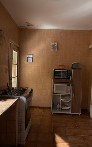 Casa à venda com 196m², 3 quartos e 2 vagas