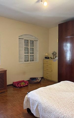 Casa à venda com 196m², 3 quartos e 2 vagas