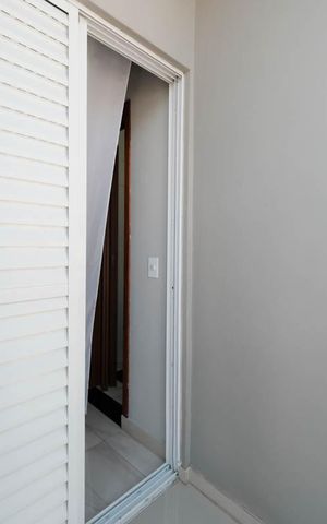 Casa de condomínio à venda com 117m², 3 quartos e 2 vagasSuíte