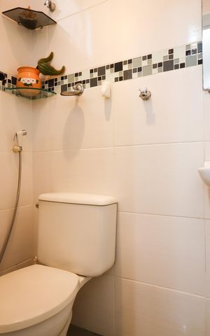 Apartamento à venda com 70m², 2 quartos e 1 vaga Apartamento à venda com 70m², 2 quartos e 1 vagaBanheiro de Serviço