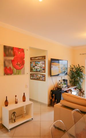 Apartamento à venda com 70m², 2 quartos e 1 vaga Apartamento à venda com 70m², 2 quartos e 1 vagaSala