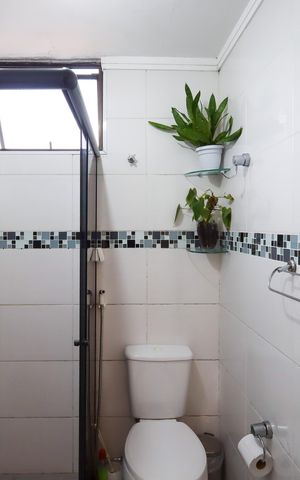 Apartamento à venda com 70m², 2 quartos e 1 vaga Apartamento à venda com 70m², 2 quartos e 1 vagaBanheiro Suíte