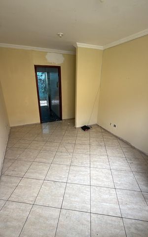 Casa para alugar com 60m², 2 quartos e 1 vaga Casa para alugar com 60m², 2 quartos e 1 vagaSala