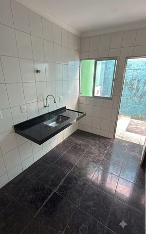 Casa para alugar com 60m², 2 quartos e 1 vaga