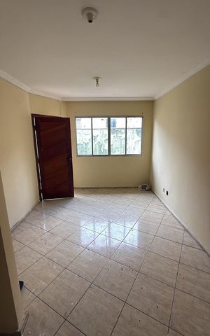Casa para alugar com 60m², 2 quartos e 1 vaga Casa para alugar com 60m², 2 quartos e 1 vagaSala
