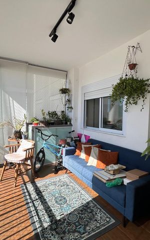 Apartamento à venda com 60m², 2 quartos e 1 vaga Apartamento à venda com 60m², 2 quartos e 1 vagaVaranda