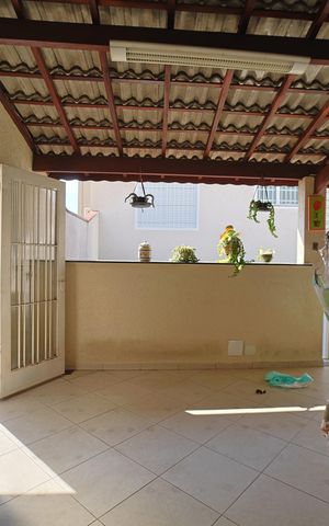 Casa para alugar com 200m², 3 quartos e 1 vagaÁrea comum