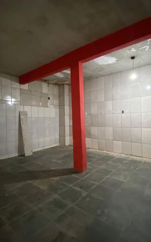 Casa à venda com 100m², 7 quartos e 6 vagas