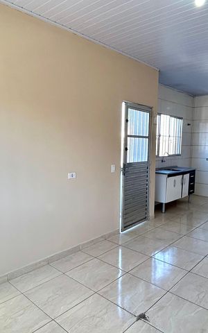 Casa para alugar com 63m², 2 quartos e 1 vaga Casa para alugar com 63m², 2 quartos e 1 vagaSala