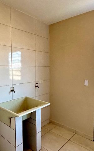 Casa para alugar com 63m², 2 quartos e 1 vaga Casa para alugar com 63m², 2 quartos e 1 vagaÁrea de Serviço