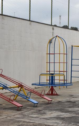 Apartamento à venda com 112m², 4 quartos e 2 vagas Apartamento à venda com 112m², 4 quartos e 2 vagasÁrea comum - Playground