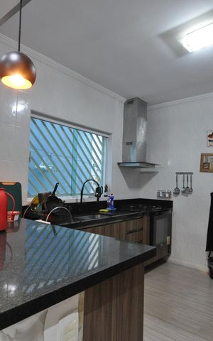 Casa à venda com 145m², 3 quartos e 3 vagasCozinha