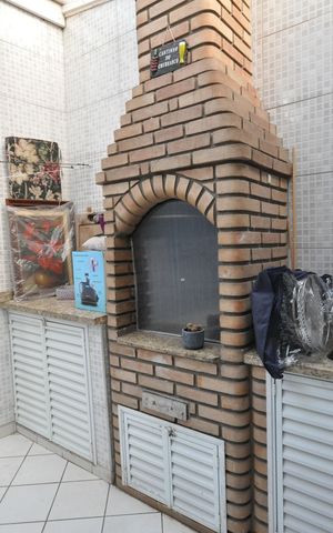 Casa à venda com 145m², 3 quartos e 3 vagasChurrasqueira