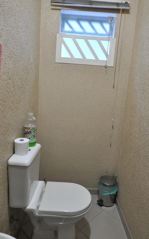 Casa à venda com 145m², 3 quartos e 3 vagasLavabo 1