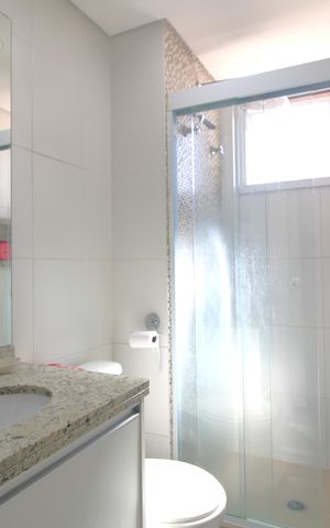 Apartamento à venda com 73m², 2 quartos e 2 vagasBanheiro da suíte