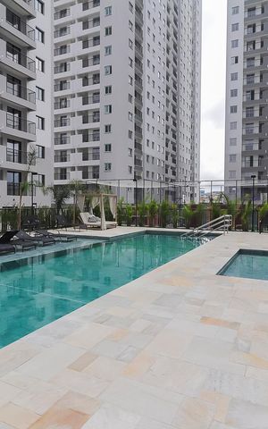 Apartamento à venda com 38m², 2 quartos e sem vagaÁrea comum - Piscina