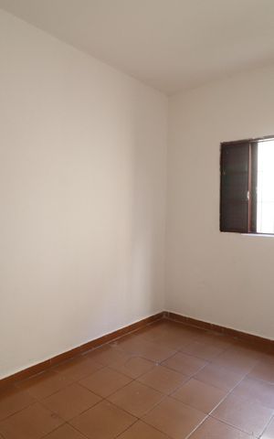 Casa para alugar com 150m², 2 quartos e 2 vagasQuarto 2