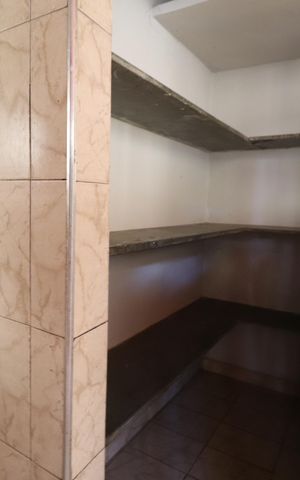 Casa para alugar com 150m², 2 quartos e 2 vagasDispensa