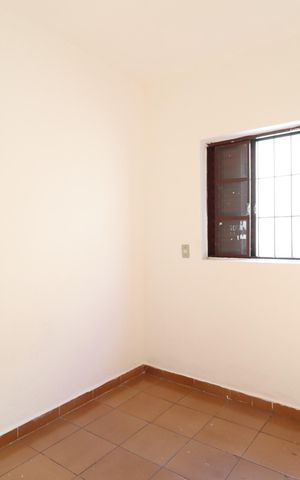 Casa para alugar com 150m², 2 quartos e 2 vagasQuarto 1