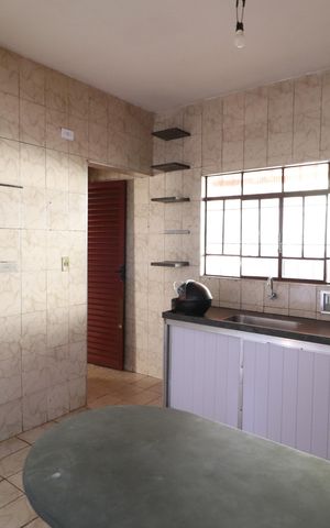 Casa para alugar com 150m², 2 quartos e 2 vagasCozinha