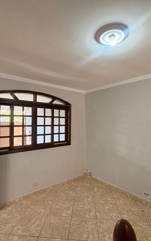 Casa para alugar com 158m², 5 quartos e 2 vagas Casa para alugar com 158m², 5 quartos e 2 vagasSala