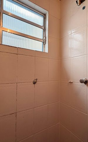 Casa para alugar com 158m², 5 quartos e 2 vagas Casa para alugar com 158m², 5 quartos e 2 vagasBanheiro suíte casa 2