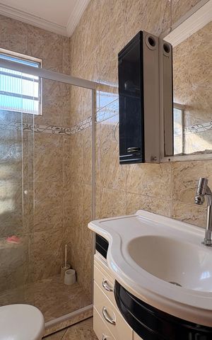 Casa para alugar com 158m², 5 quartos e 2 vagas Casa para alugar com 158m², 5 quartos e 2 vagasBanheiro suíte 1