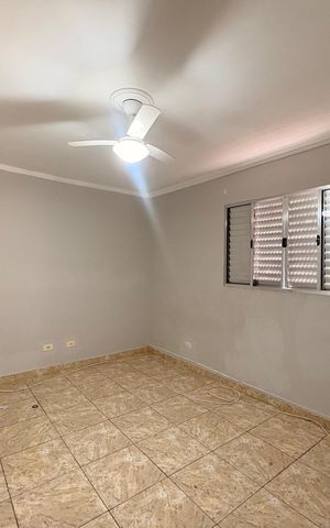 Casa para alugar com 158m², 5 quartos e 2 vagas Casa para alugar com 158m², 5 quartos e 2 vagasQuarto 4