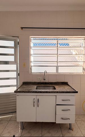 Casa para alugar com 158m², 5 quartos e 2 vagas Casa para alugar com 158m², 5 quartos e 2 vagasCozinha casa 2