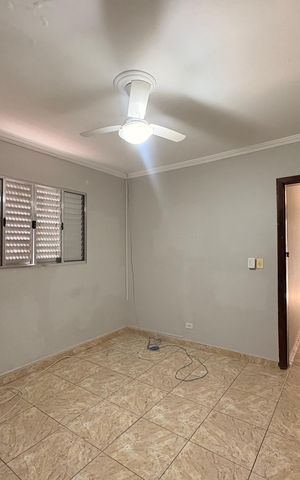 Casa para alugar com 158m², 5 quartos e 2 vagas Casa para alugar com 158m², 5 quartos e 2 vagasQuarto 4