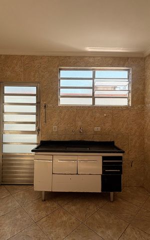 Casa para alugar com 158m², 5 quartos e 2 vagas Casa para alugar com 158m², 5 quartos e 2 vagasCozinha